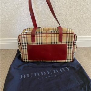 AUTHENTIC Burberry shoulder bag